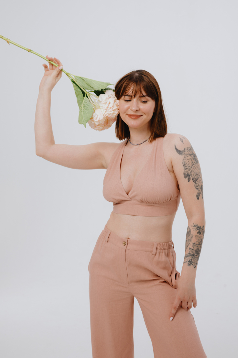 Топ на бретелях Топ на бретелях